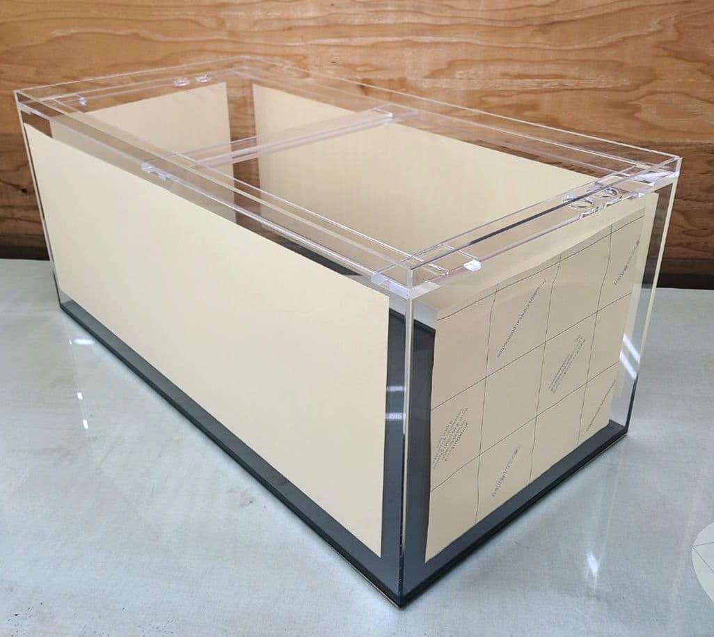アクリル水槽　900×450×400 6\5（底板：黒艶なし）
