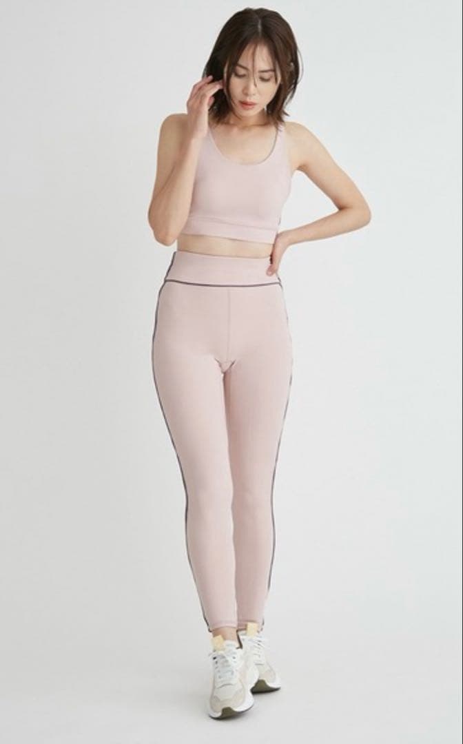 emmi yoga サスティナ　ブラ　レギンス　pink