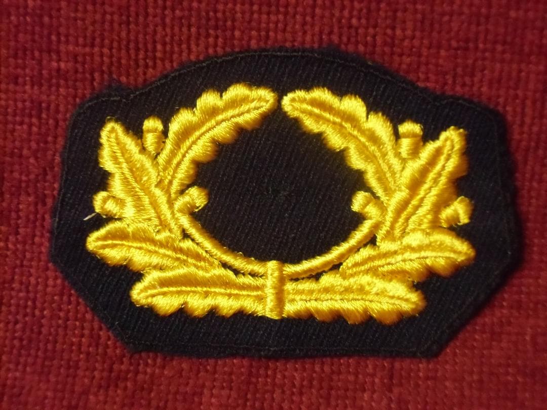 ＮＶＡドイツ人民軍/東ドイツ軍＊海軍＊１９６２布クランツ/帽章（実物）