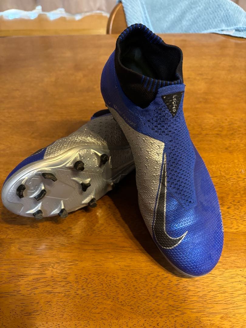 Nike サッカースパイクファントムビジョンFG