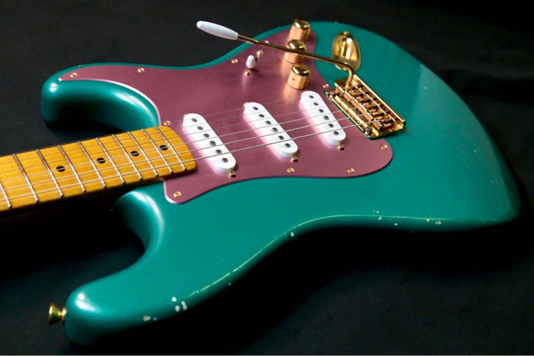 ギター ForKuest Stratocaster type MJT Musikraft