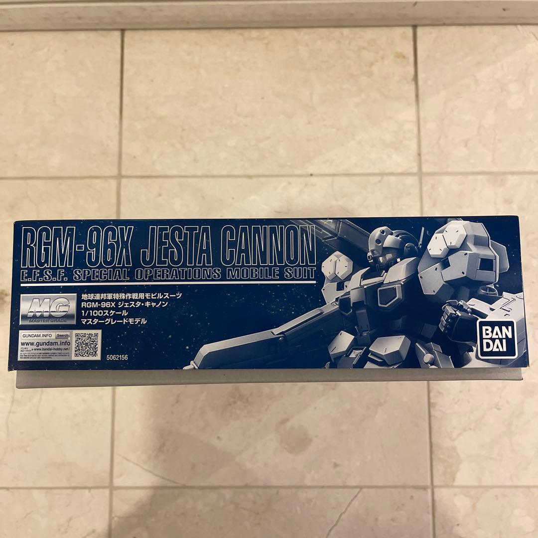 ①MG ジェスタ・キャノン ②ガンプラ LEDユニット２個セット 赤