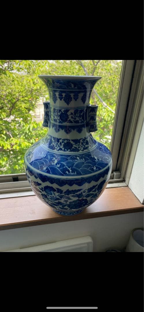 中国大清乾隆年製青花缠枝花紋双耳 尊、高约33.5cm x径22x口径13cm、