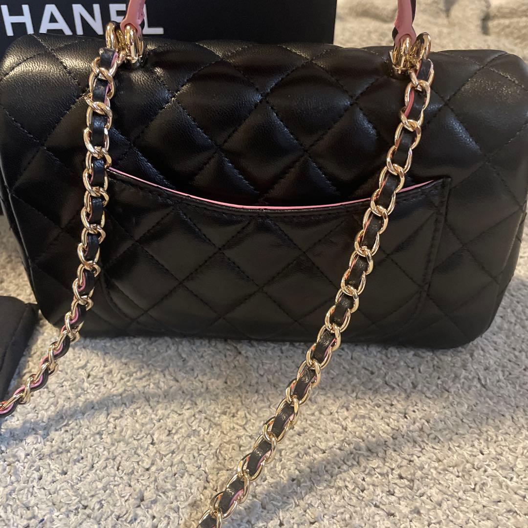 CHANEL ブラックレザー バッグ キルティング　ノベルティ