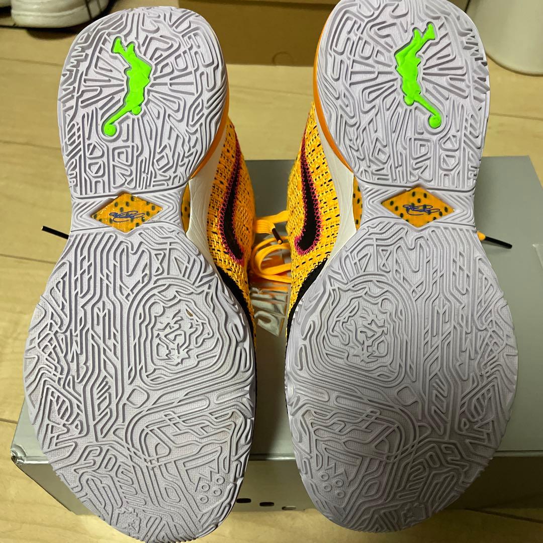 ナイキ バスケットボールシューズ オレンジ/イエローレブロン20