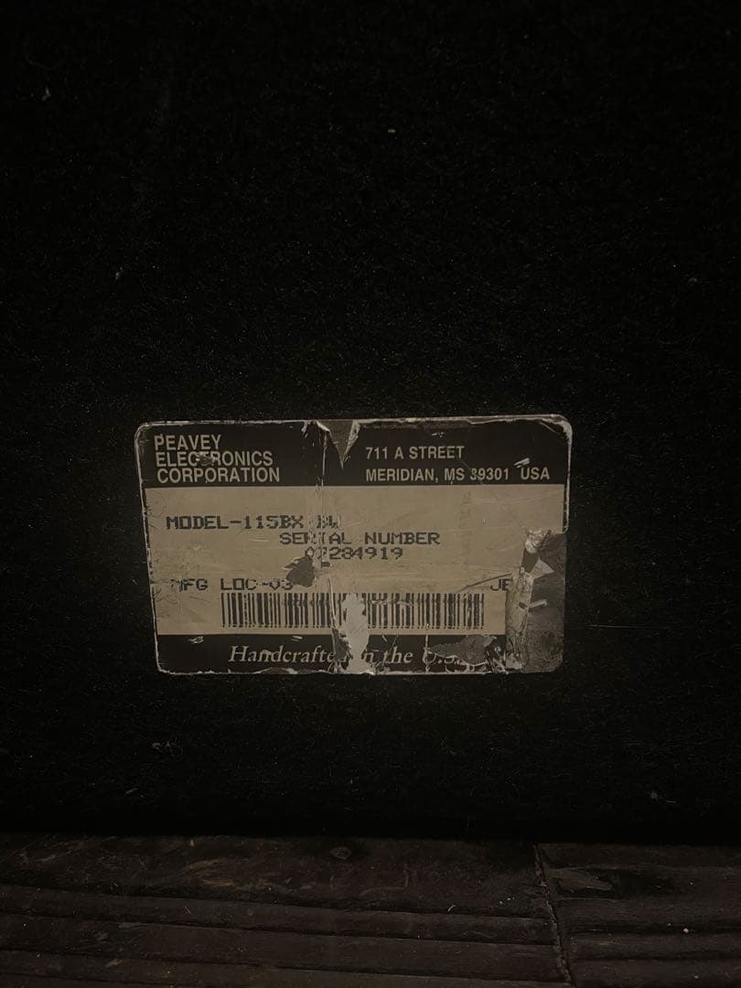 Peavey ベースキャビネット BX115-BW