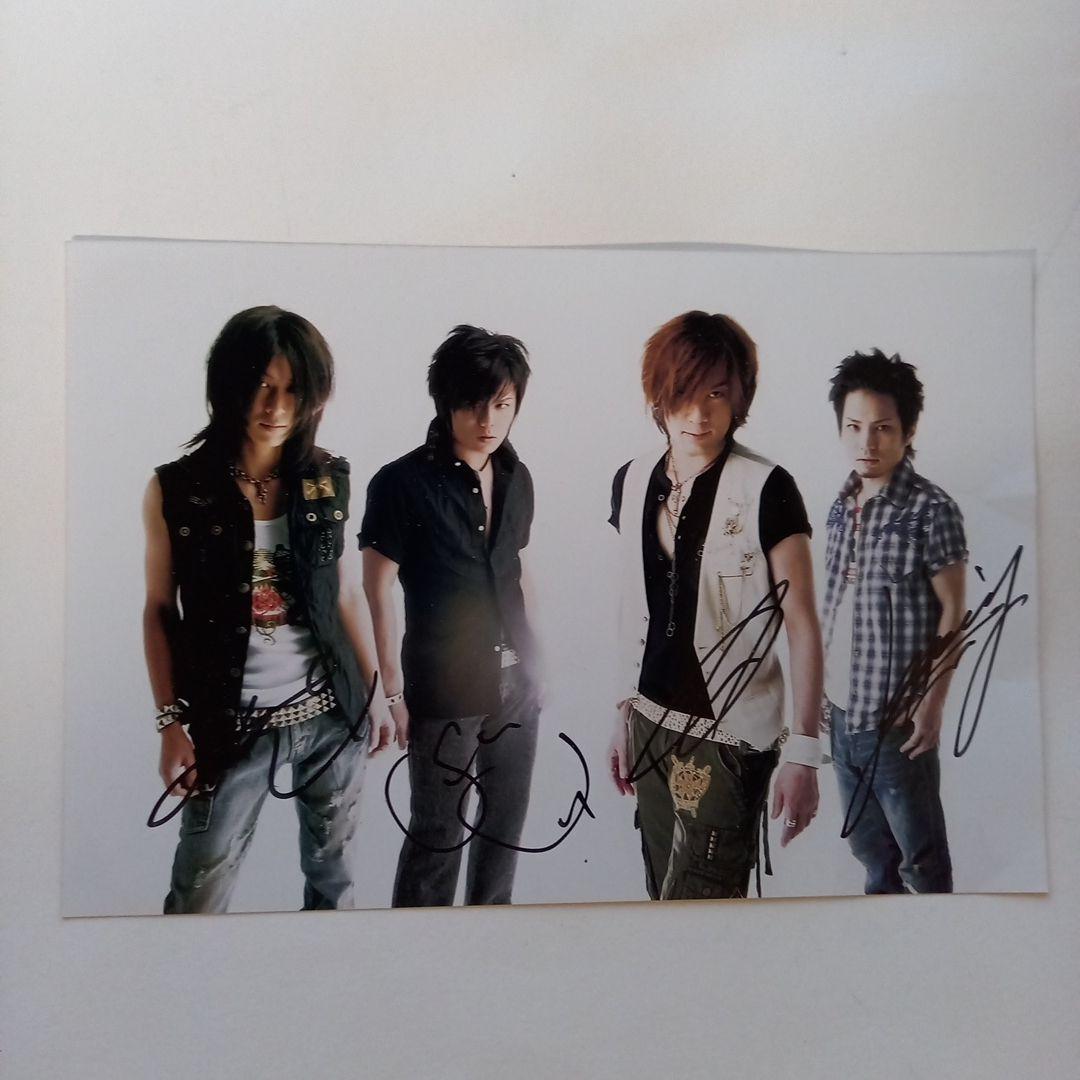 ラクリマクリスティ　サイン入り写真