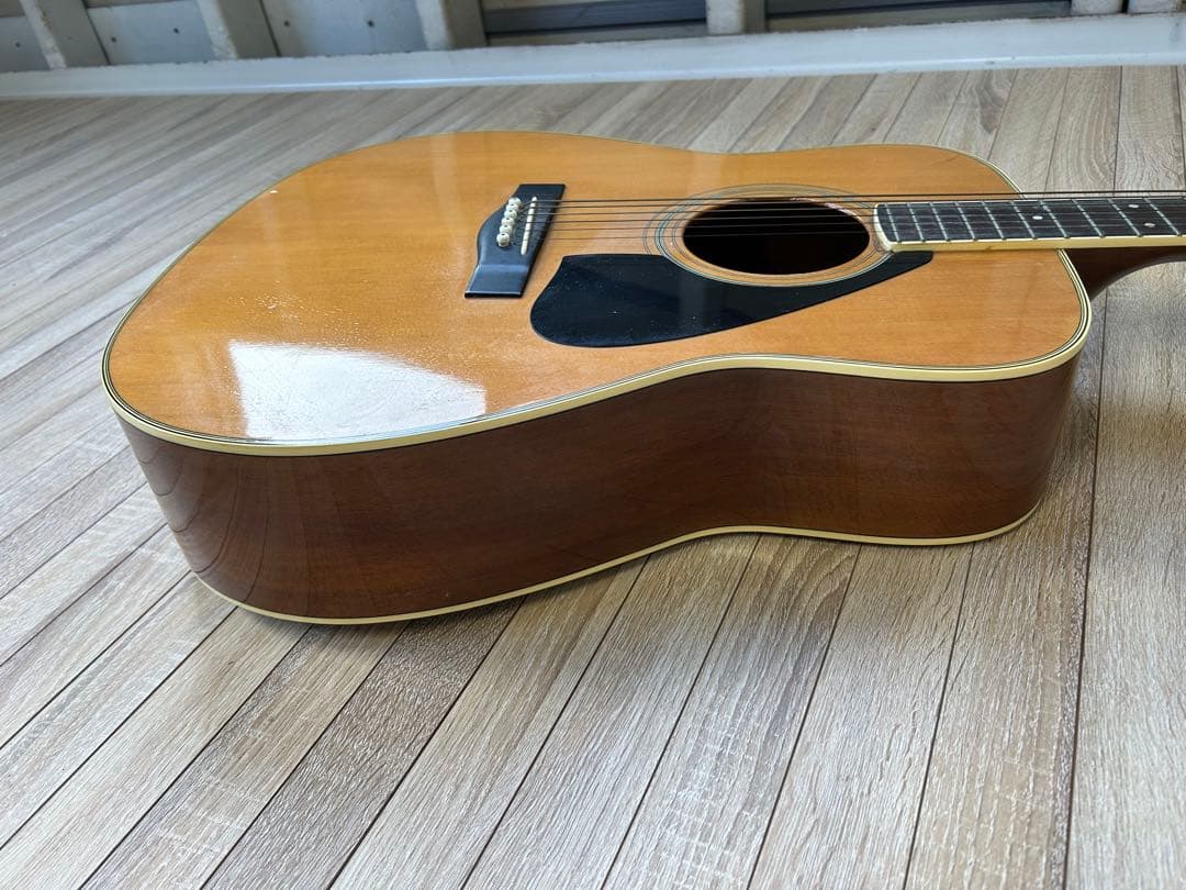 ③YAMAHA アコースティックギター FG-720