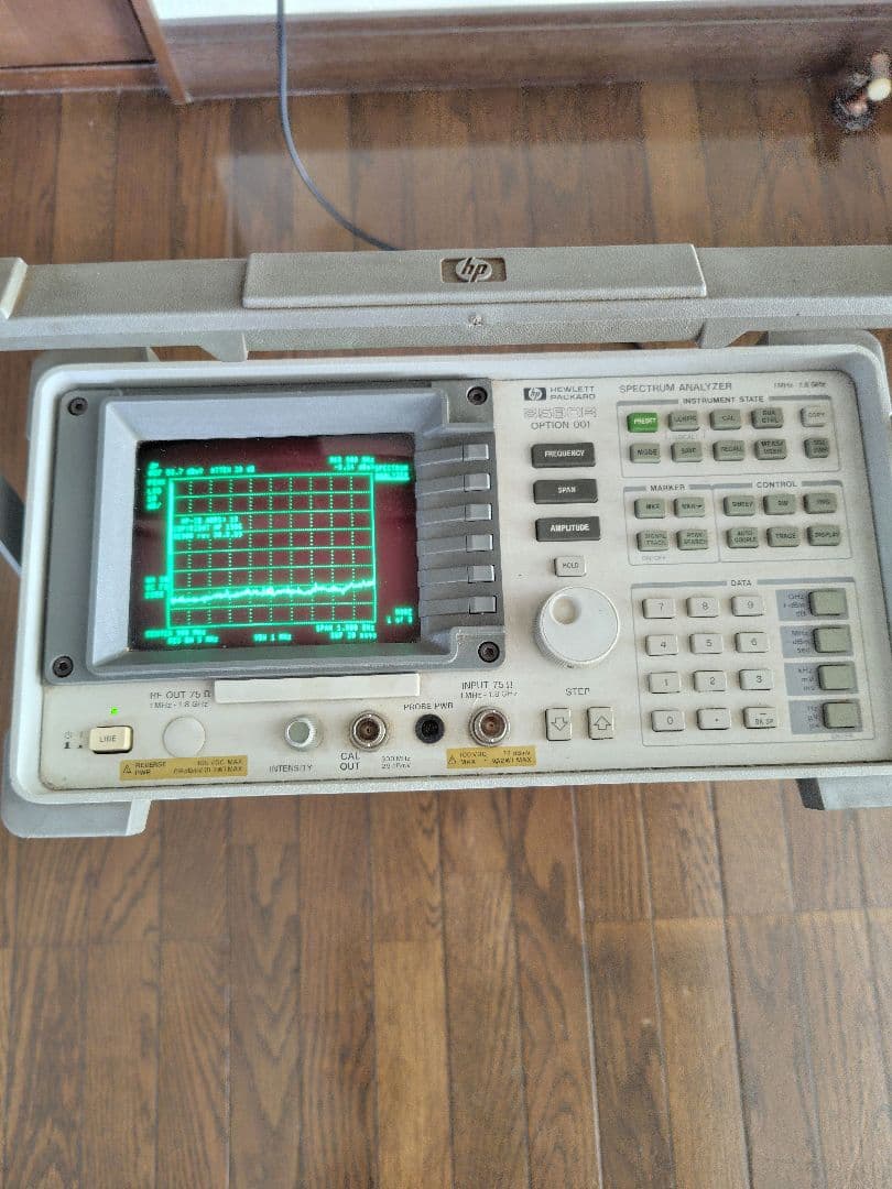 hp スペクトラムアナライザー　8590B