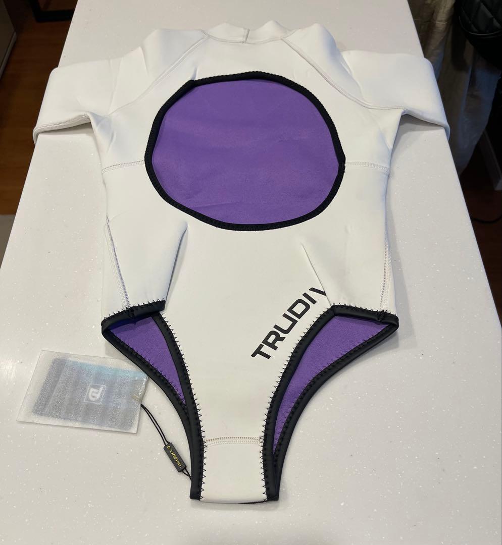 TRUDIVE ロングスリーブスプリングウェットスーツ ホワイト/パープル