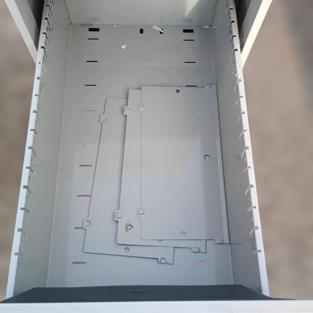 ７０１３）コクヨ ファイリングキャビネット A4サイズ引き出しタイプ 3段し