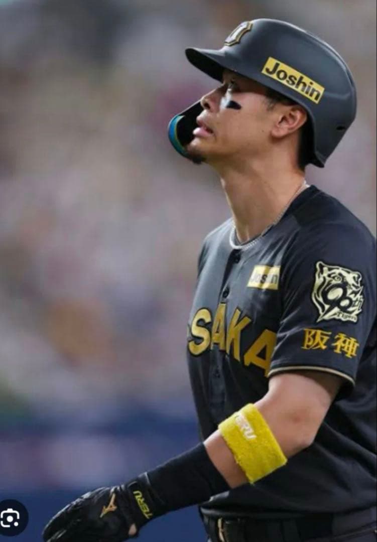 阪神タイガース　ユニフォーム　　　　ブラックダイナマイト　Oサイズ　未開封