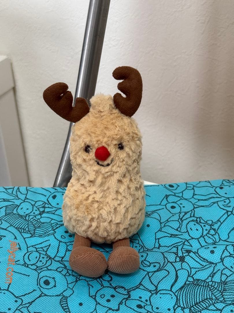 ぬいぐるみ  Amuseables Peanut Reindeer