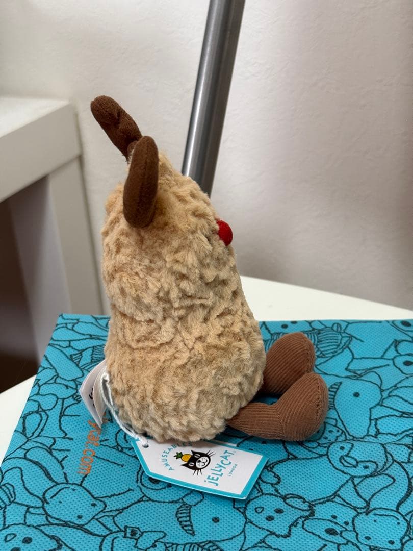 ぬいぐるみ  Amuseables Peanut Reindeer