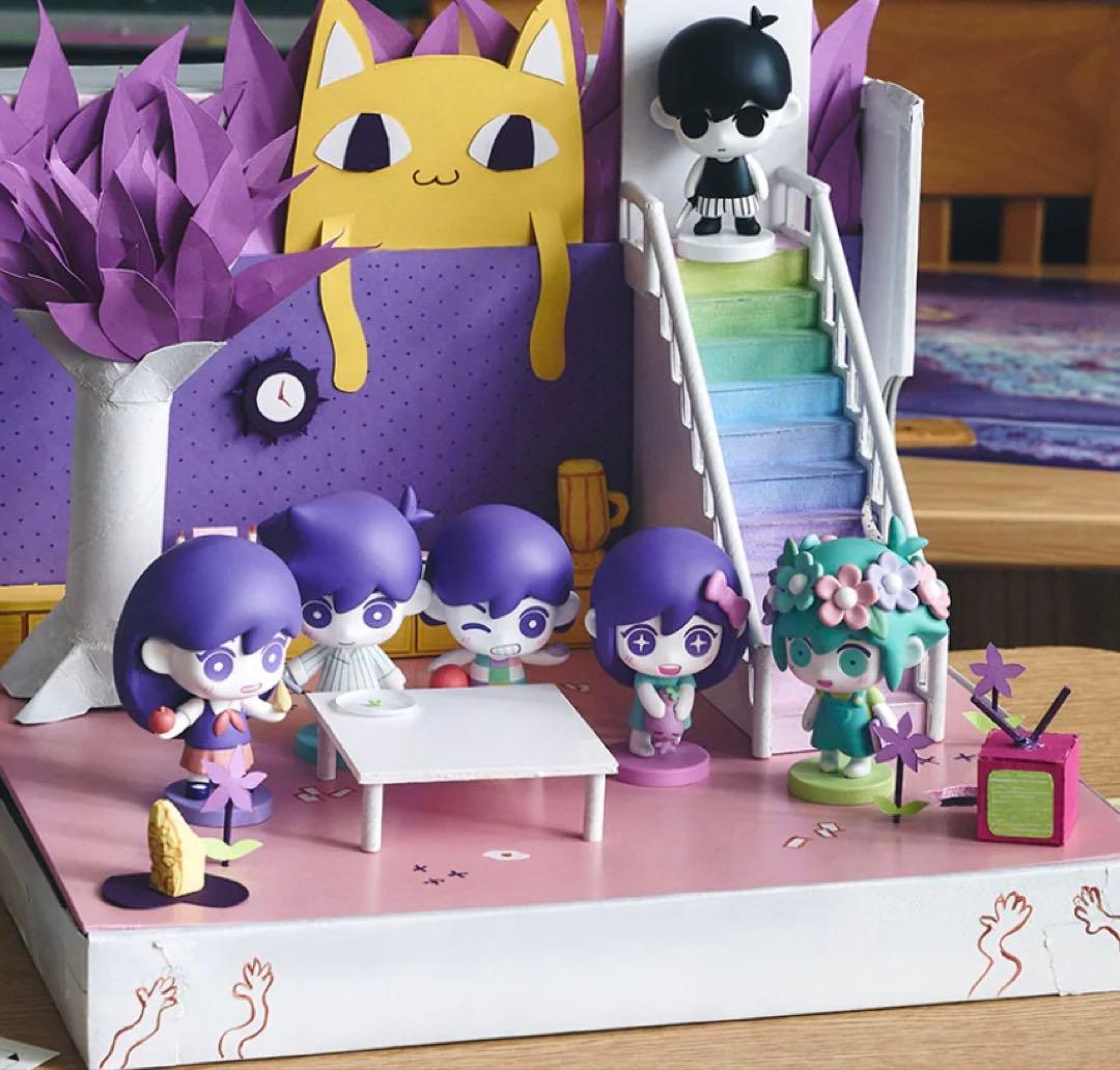 OMORI ビニールフィギュア　ヘッドスペース