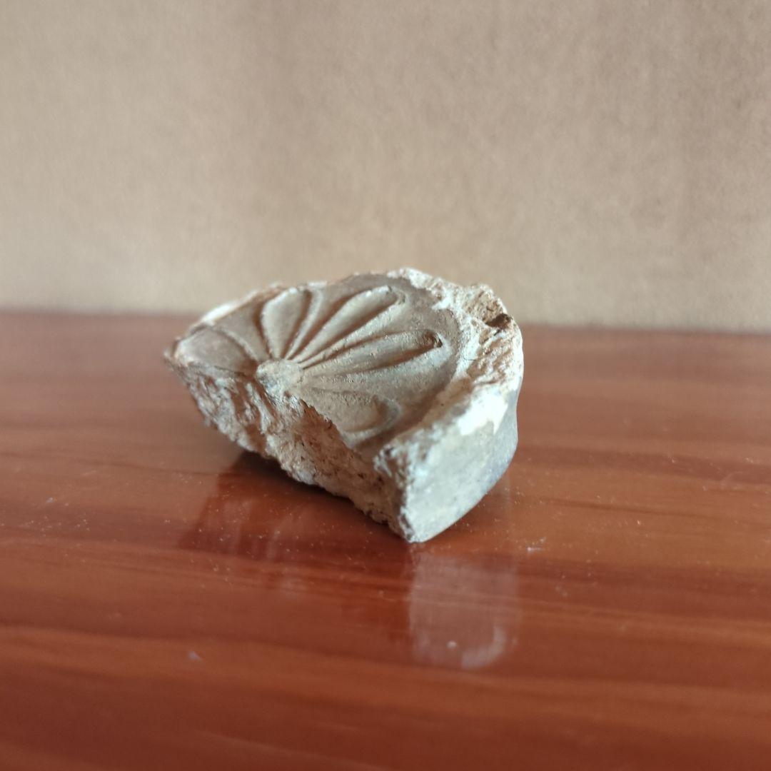 小さい花模様の陶器瓦　古瓦　古美術　骨董品　古道具　ミニチュア