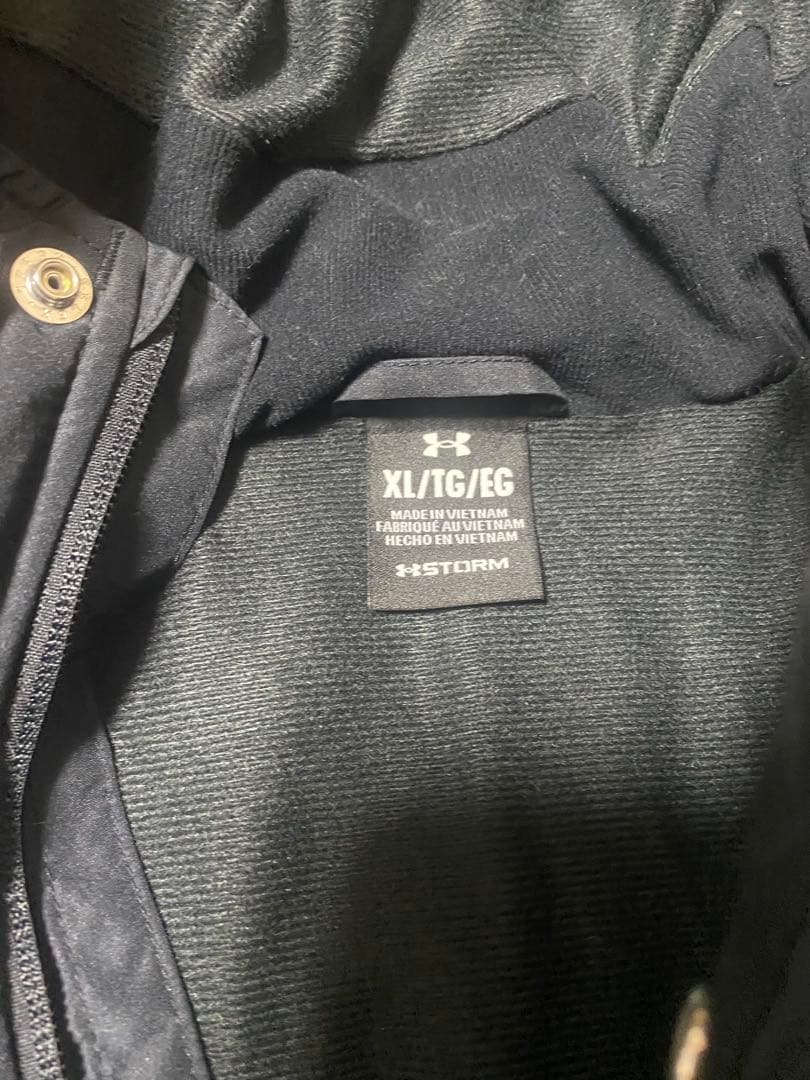 UNDERARMOUR ロングベンチコート　XL 美品