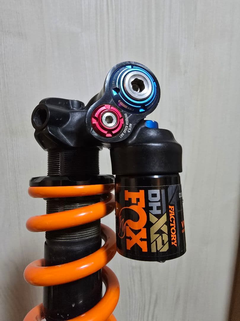 FOX DHX2 FACTORY リアサス 2021年製