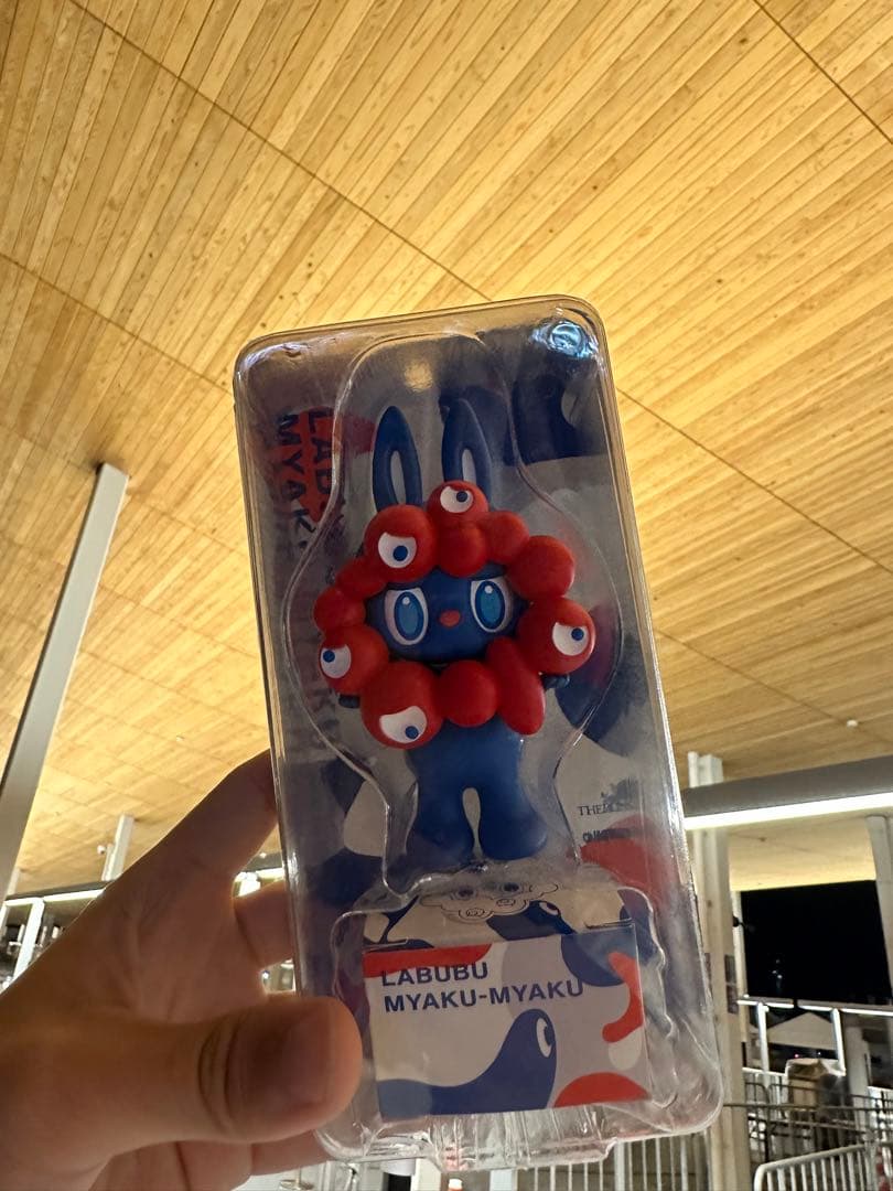 LABUBU MYAKU-MYAKU ストラップ付フィギュアlabubu 万博