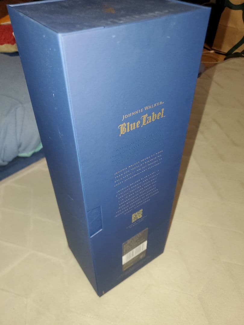 ジョニーウォーカー ブルーラベル 750ml 40度　正規品