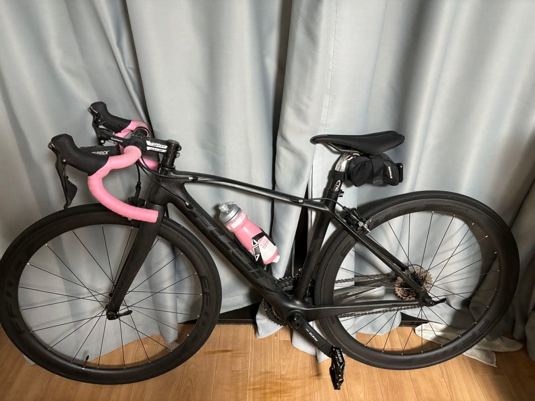 FUJI Mサイズ ロードバイク 男女兼用　ピンクブラック　ギア11 自転車本体