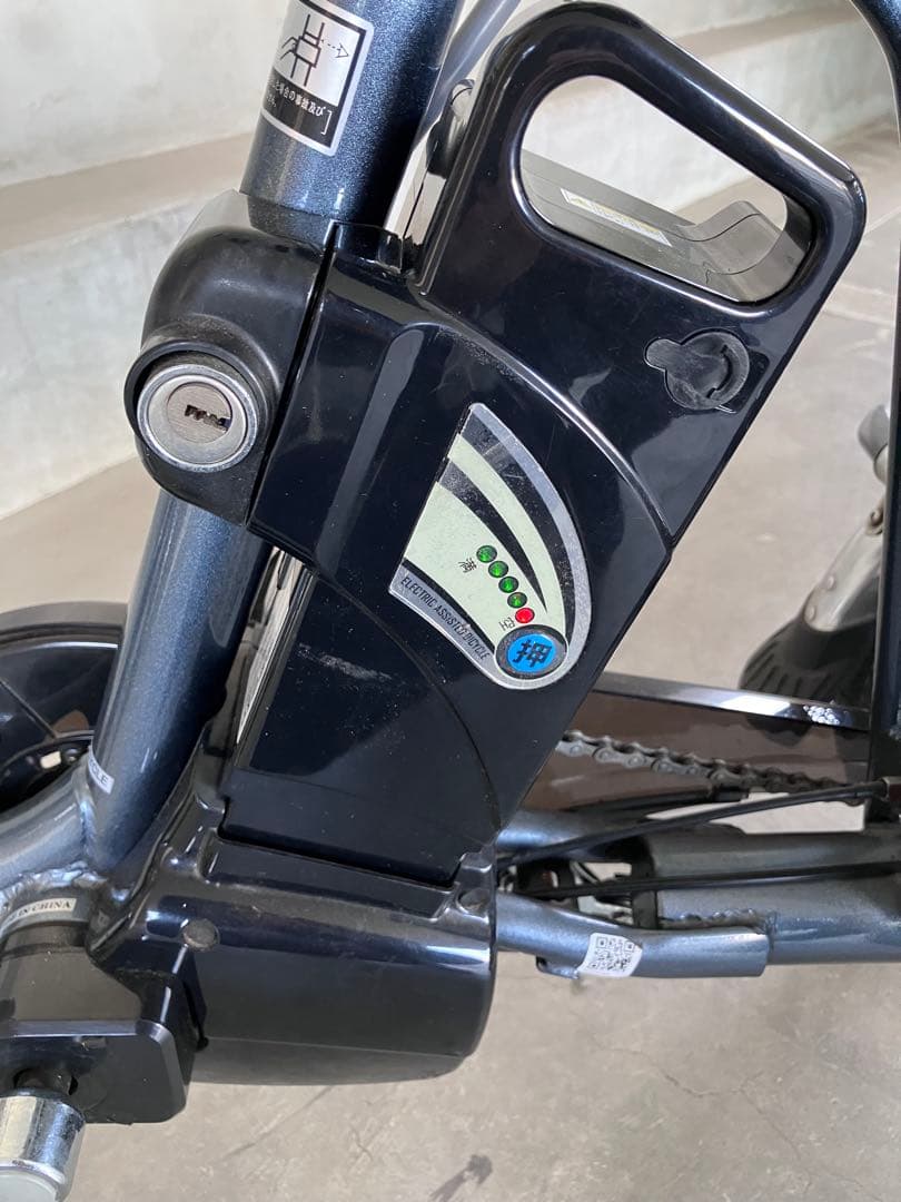 三輪電動アシスト自転車 グレー