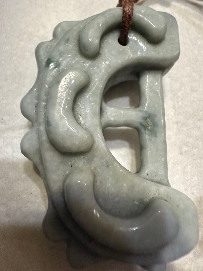 糸魚川翡翠‼️獣形勾玉‼️ 購入時10万円以上‼️これ以上の値引きはいたしません‼️