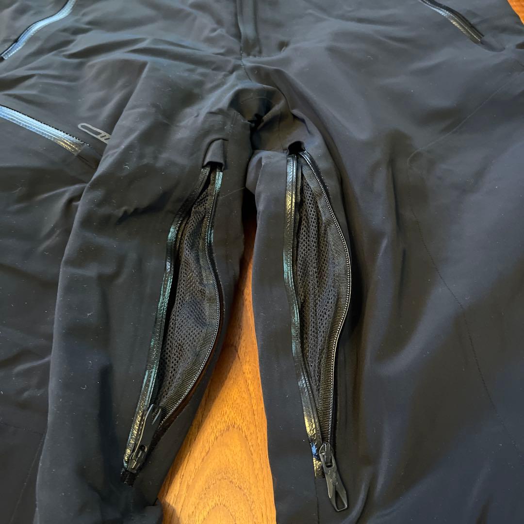 超美品！スパイダー スキー スノーボードウェア パンツ Sサイズ