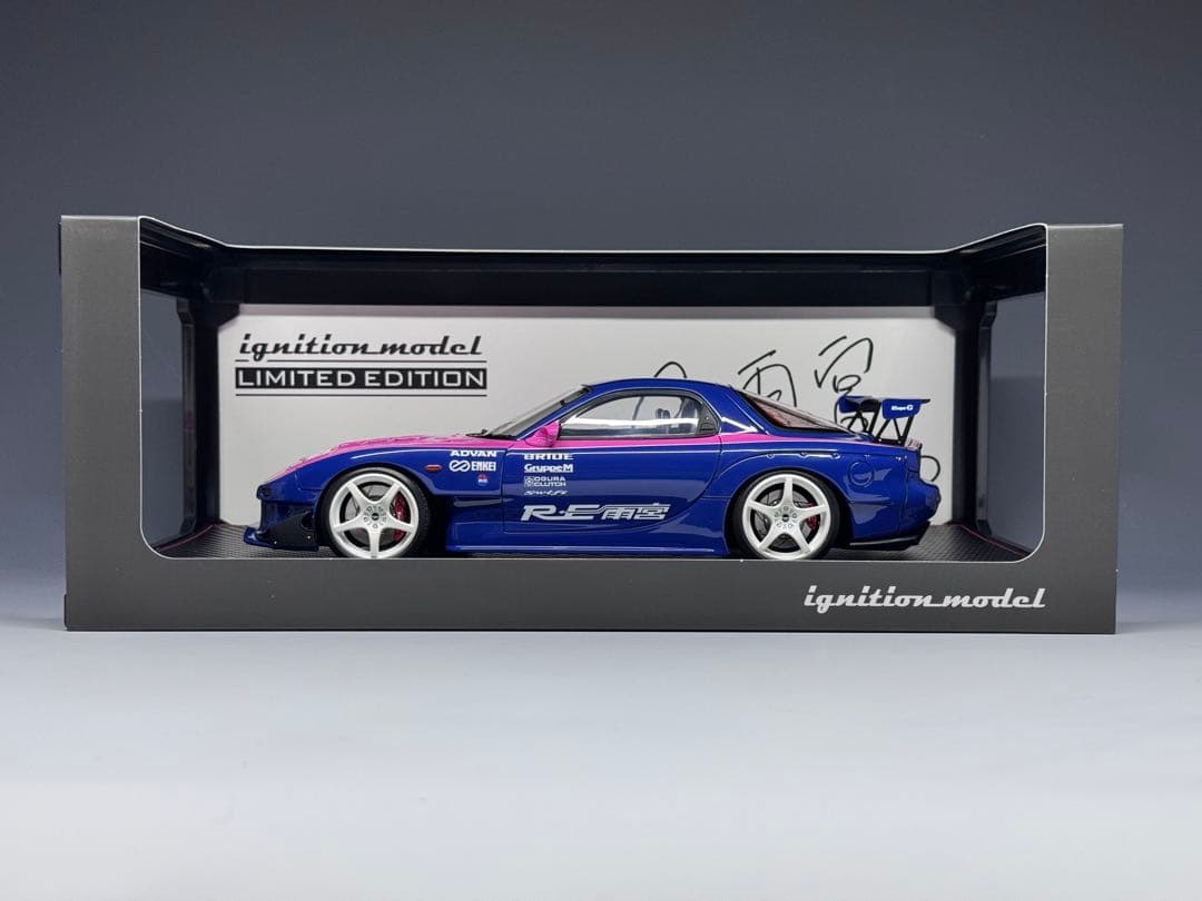 IG 1/18 マツダ RX-7 FD3S RE雨宮 ブルー ピンク フィギュア