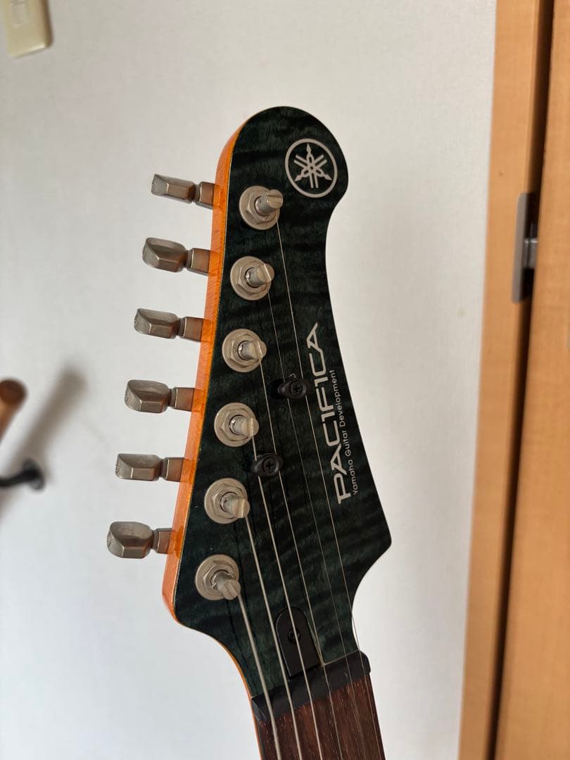 エレキギター YAMAHA PAC612 VII FM