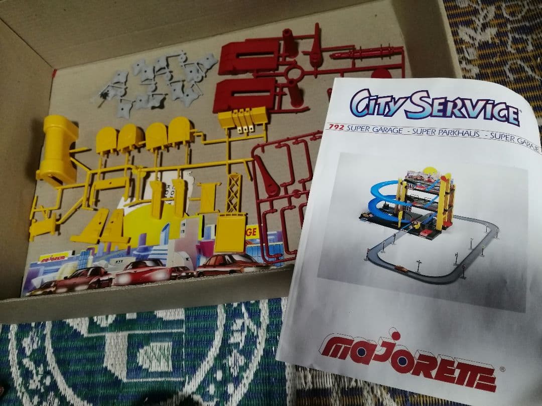 【レア物】マジョレット　シティサービス　スーパーガレージ　レトロ　おもちゃ