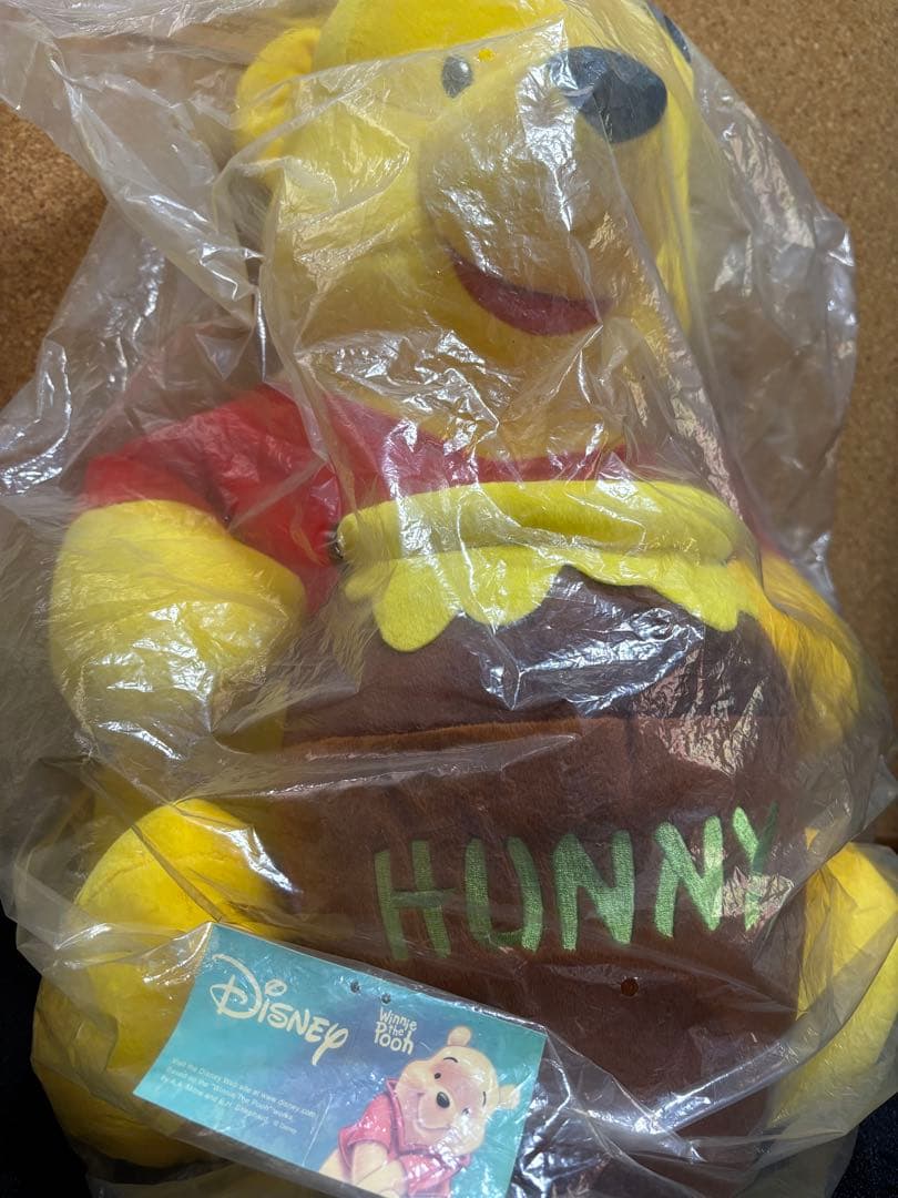 新品 Disney くまのプーさん ドデカ ぬいぐるみ ハニーポット付き
