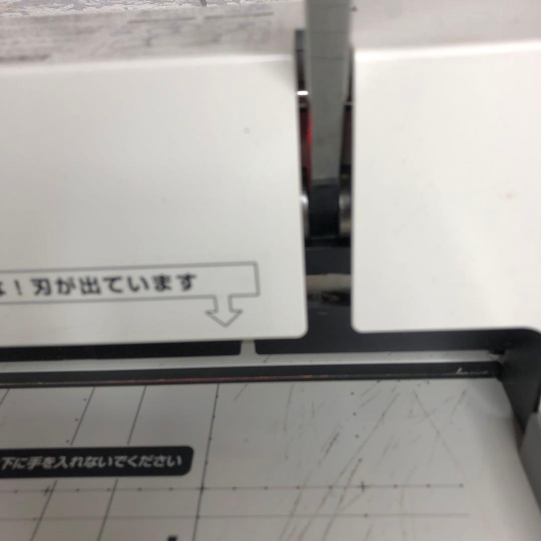 PLUS 裁断機　断裁機　ペーパーカッター　PK-513LN