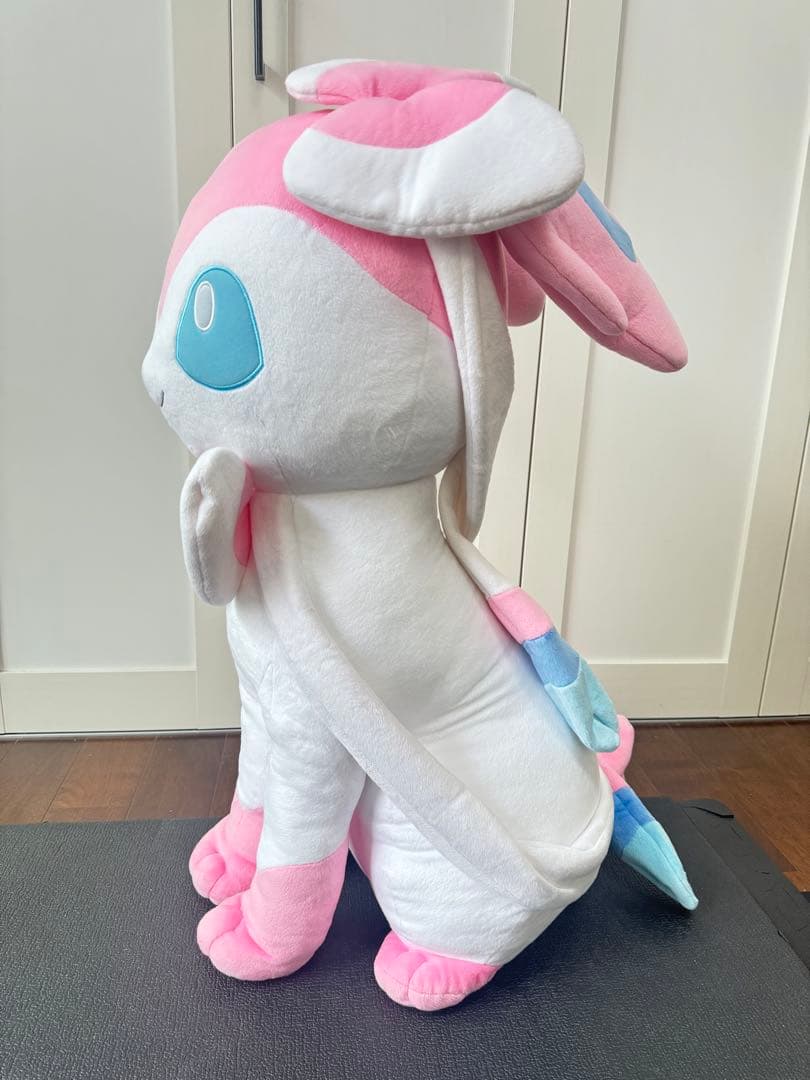 ポケモンセンター ニンフィア 等身大 ぬいぐるみ