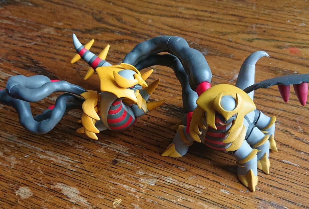 立体ポケモン図鑑 ギラティナ 2体セット