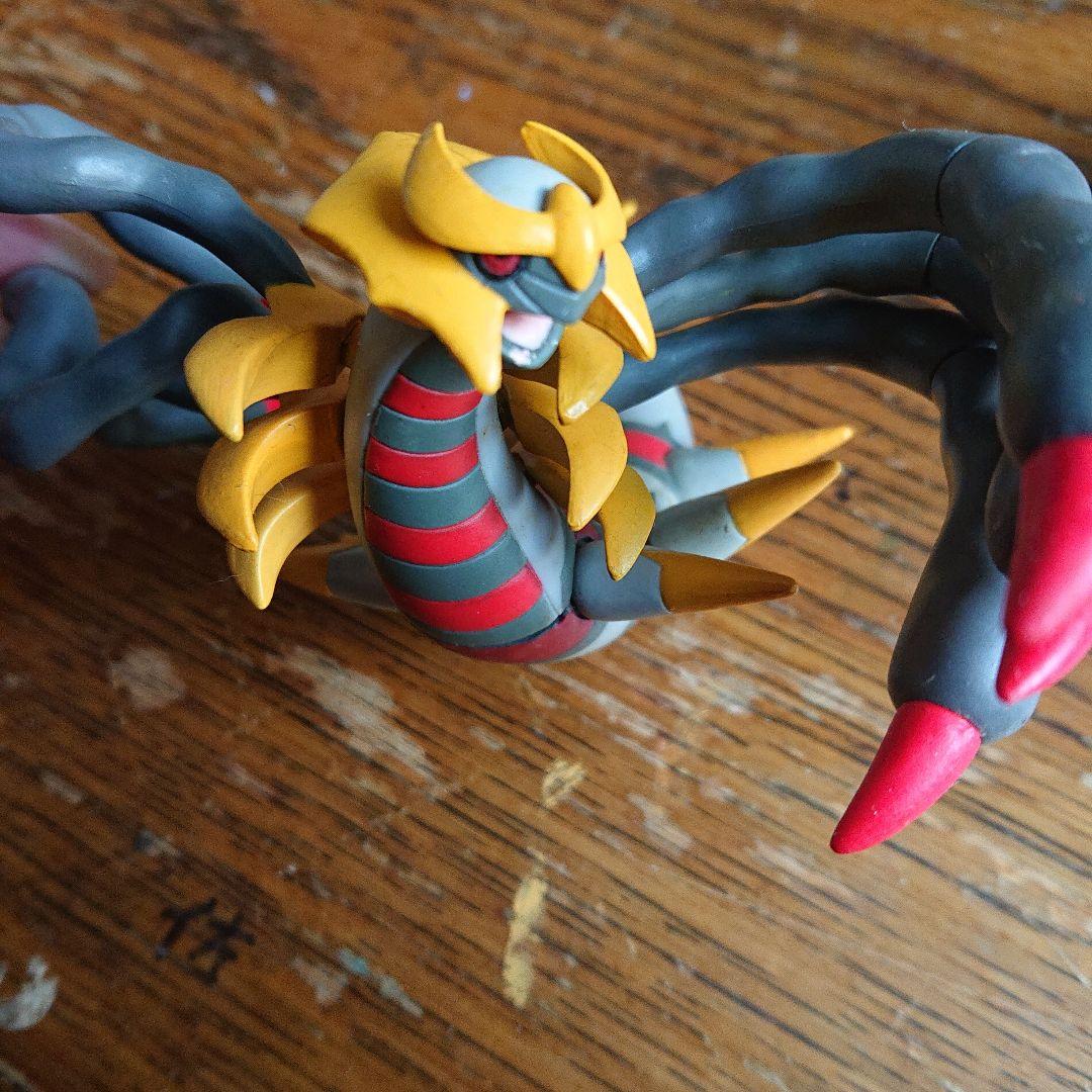 立体ポケモン図鑑 ギラティナ 2体セット