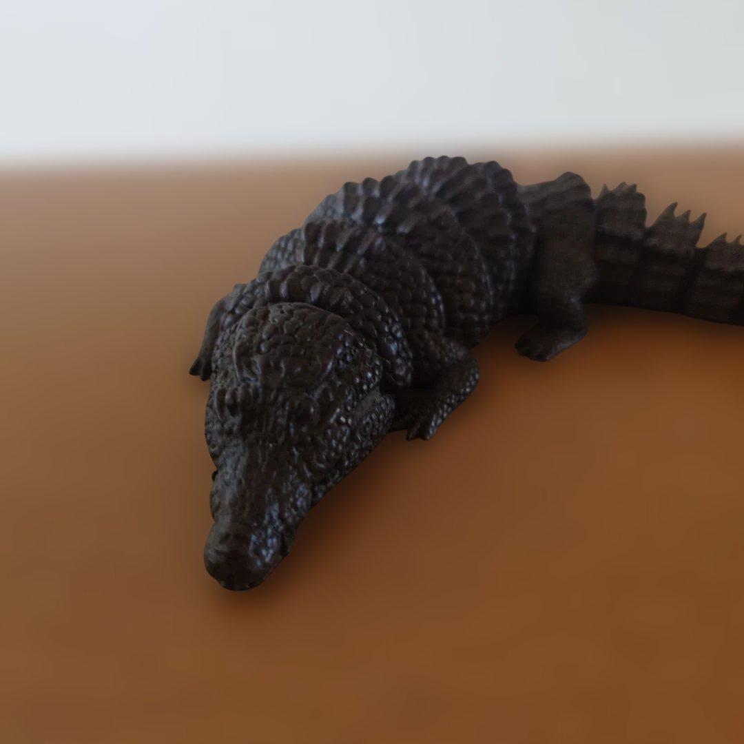 銅製　鰐　自在　在銘