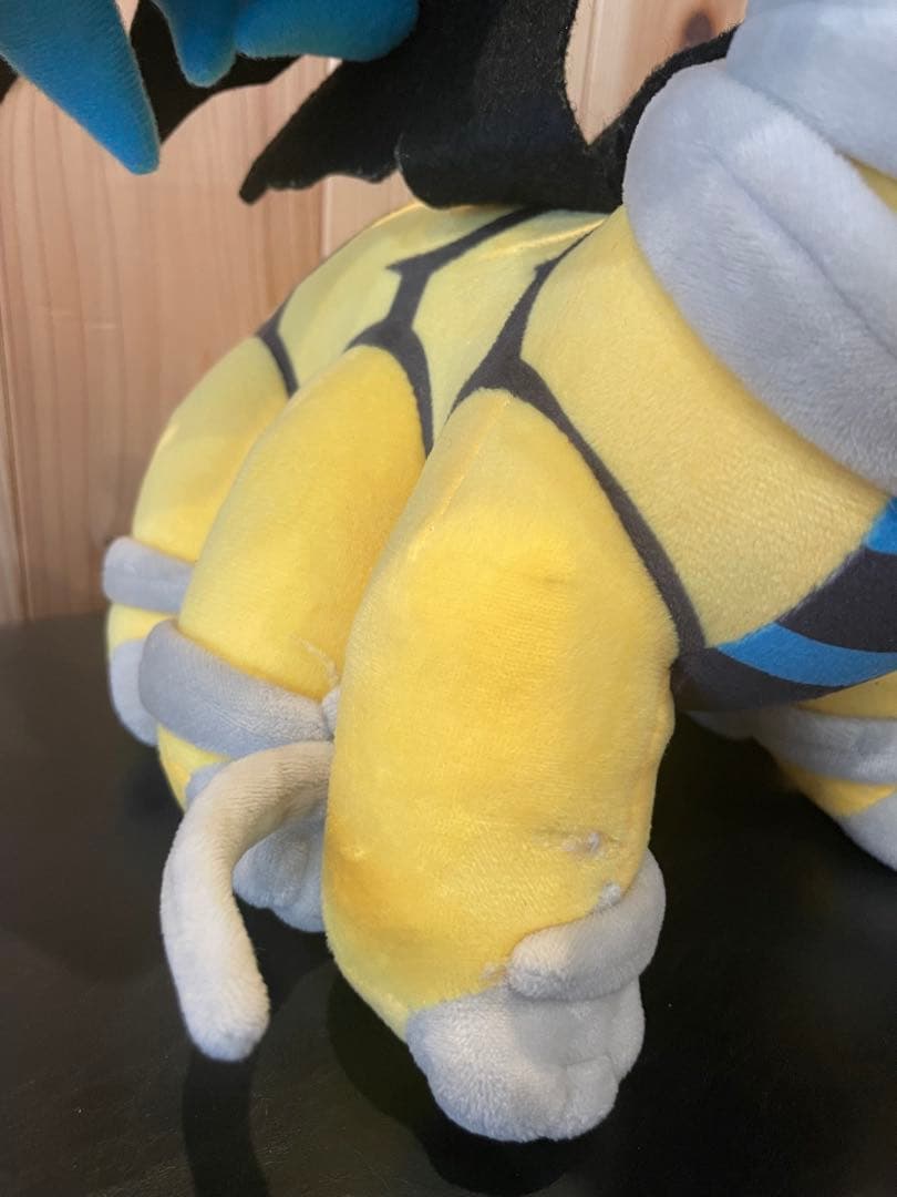 ギラティナ 色違い ぬいぐるみ