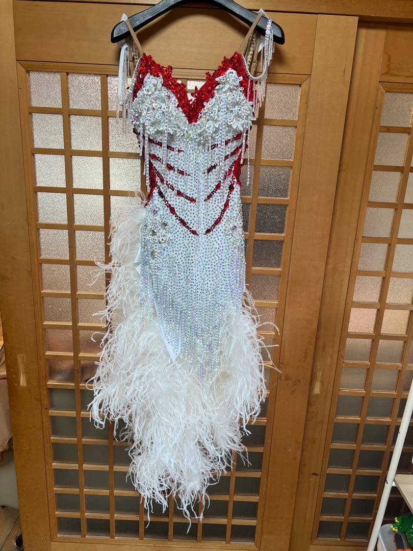 社交ダンス用赤と白のドレス　サイズS~M使用感ありません