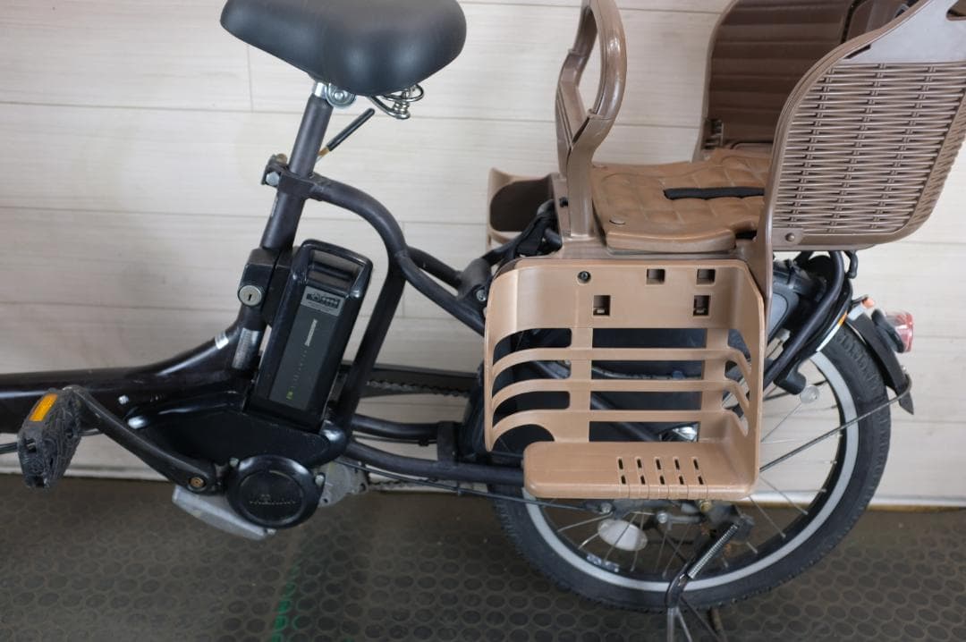 電動自転車 ヤマハPAS　KISS　20インチ　3段　8.7Ah充電器