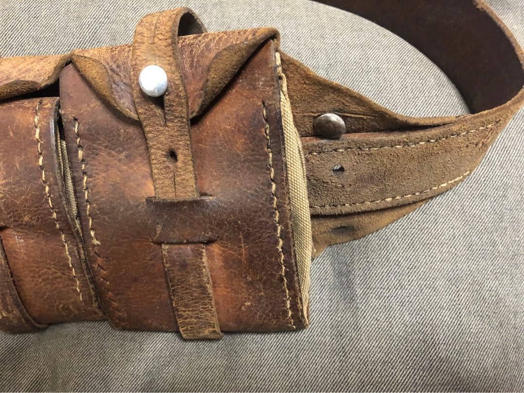 ビンテージ バンダリア カオスポーチ スウェーデン軍　ミリタリー5連