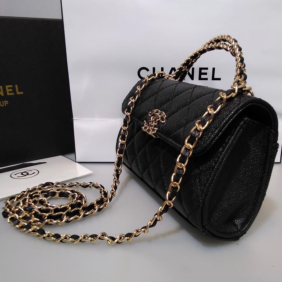 CHANEL(シャネル)ノベルティ ブラックショルダーバッグ　ブラックシャドー