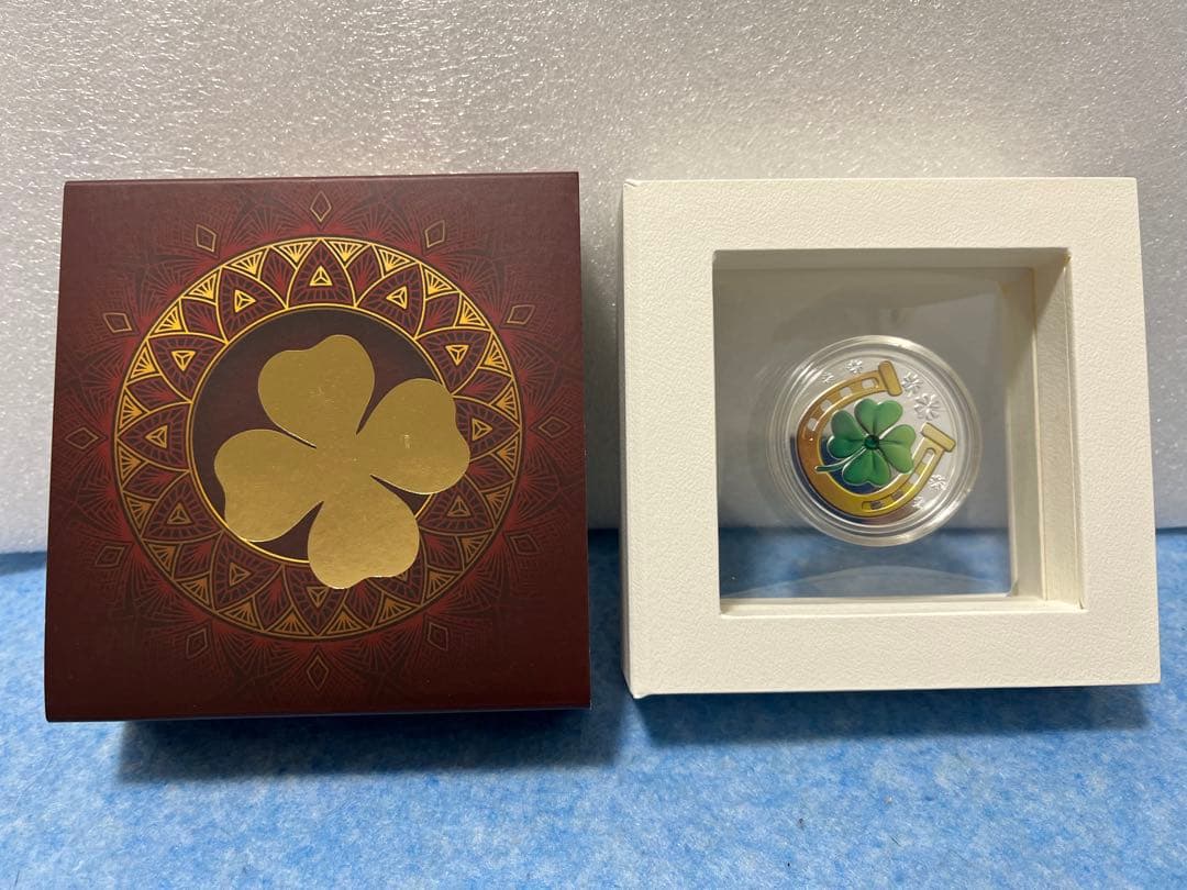 2022　カメルーン　幸運の四つ葉のクローバー　クリスタル　銀貨　