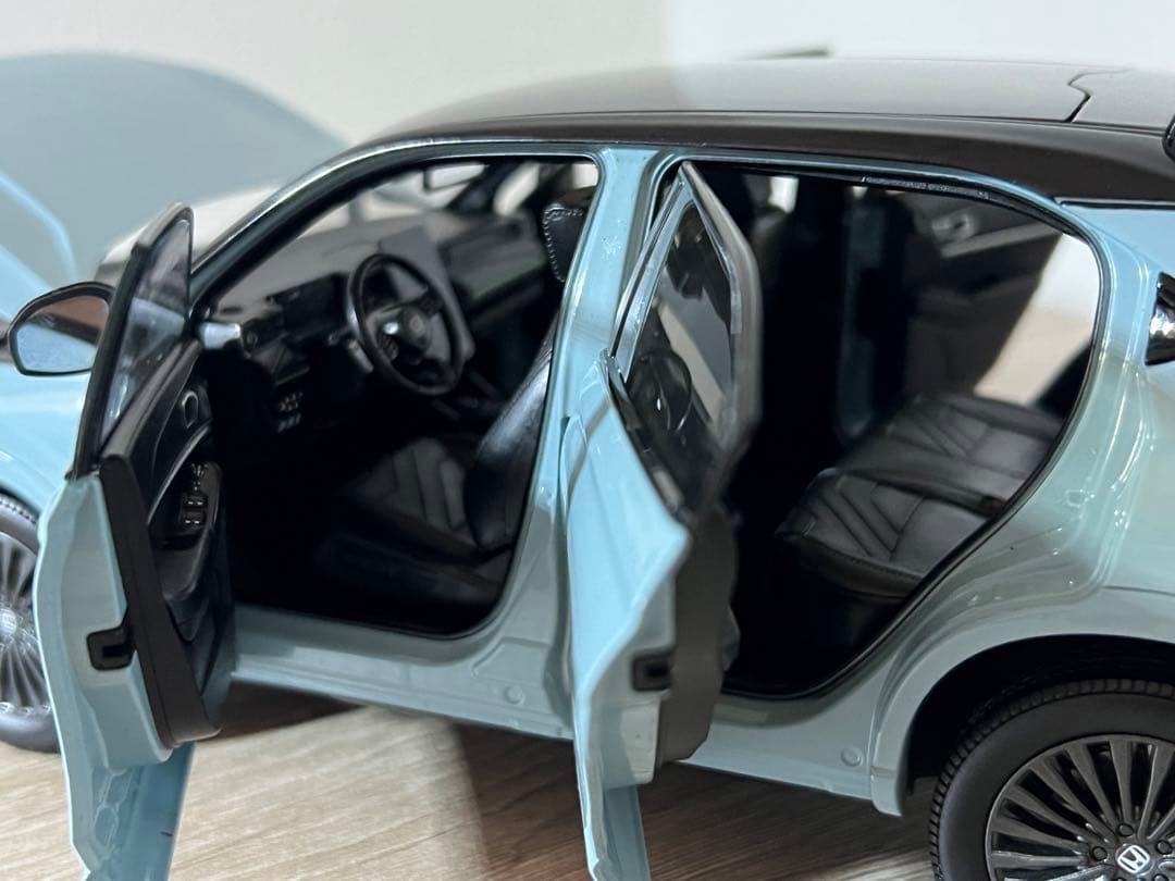 ホンダ HONDA e:NP1 ミニカー 1/18