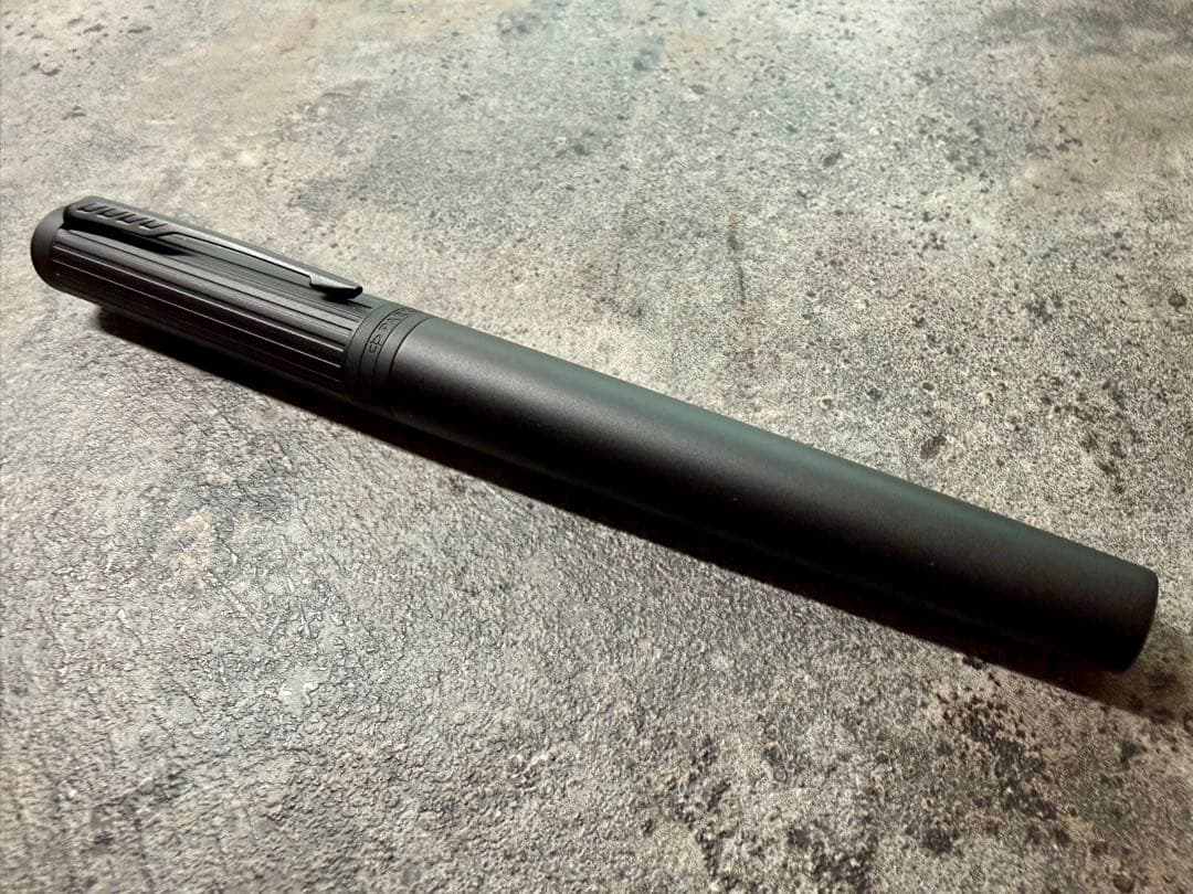 PARKER パーカー 万年筆 インジェニュイティ ブラックBT ペン先F