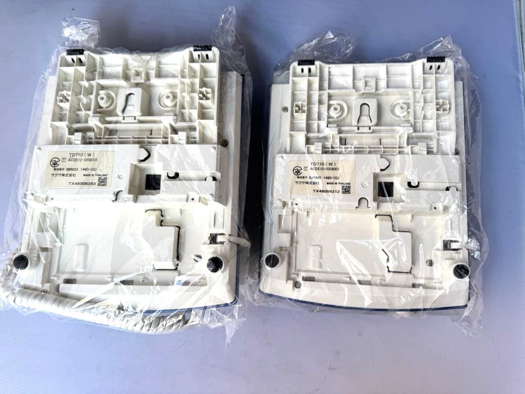 【中古】TD710(W) NTTNX18ビジネスホン SAXA製電話機2個セット