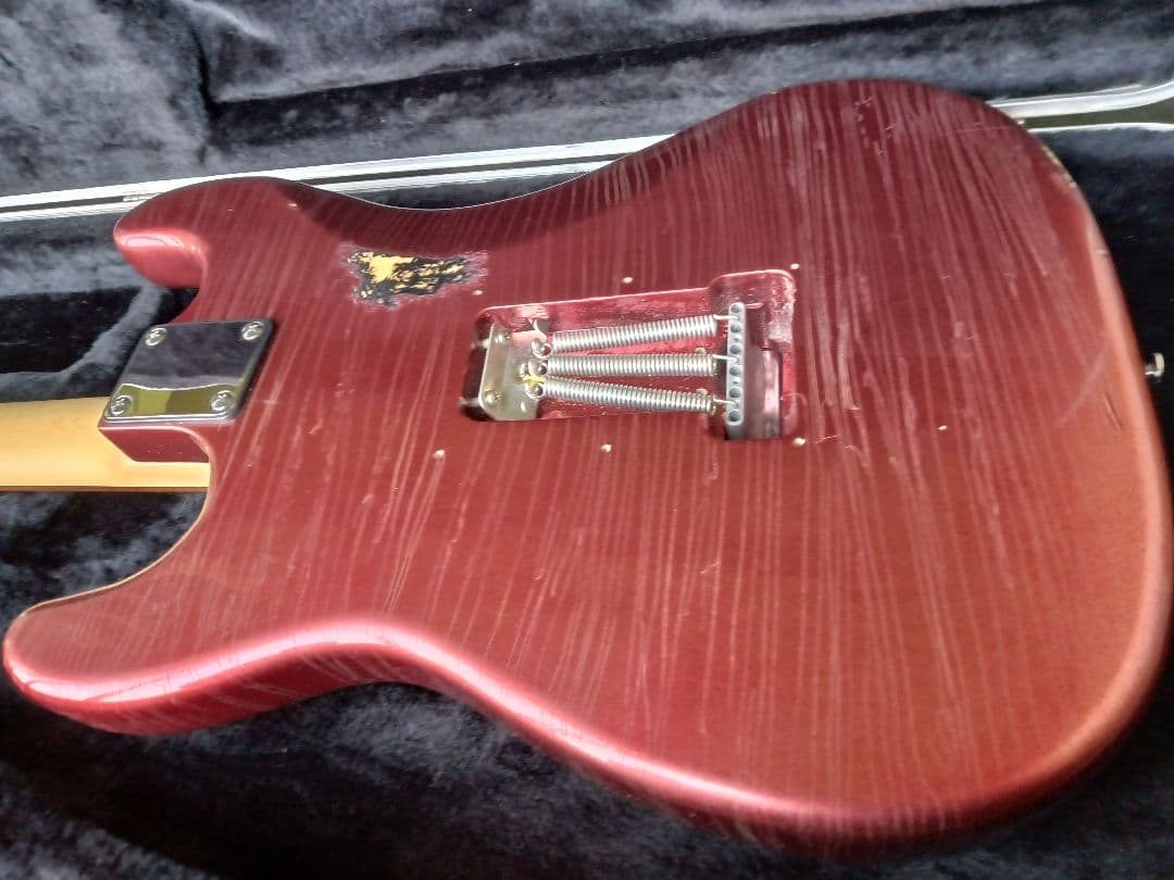 午前10時まで9,000円！ KGARAGE　ストラトタイプ　 レリ加工