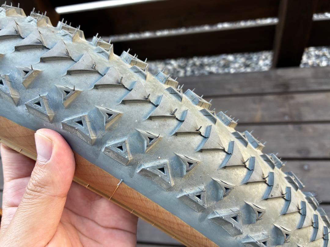 【最終値下げ】ultradynamico MARS 27.5 x 2.2?セット