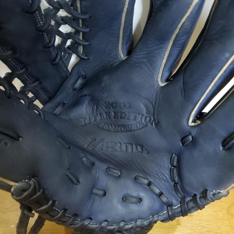 ミズノ イチローモデル 2001TITLE EDITION 限定品 軟式グローブ
