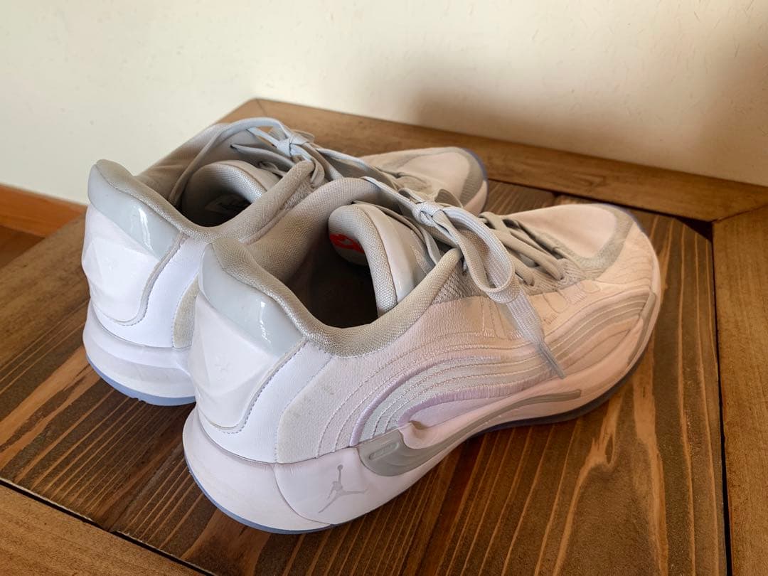 ジョーダンルカ4 TB PF